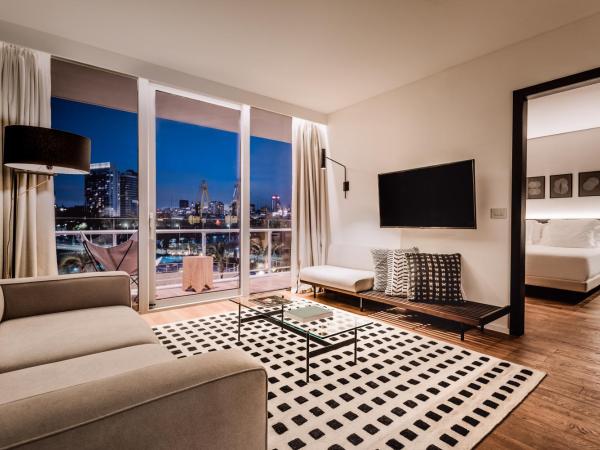 SLS Buenos Aires Puerto Madero : photo 3 de la chambre suite lit king-size de luxe avec vue