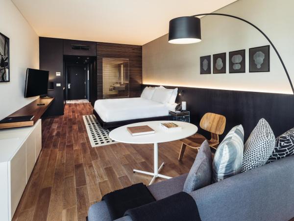 SLS Buenos Aires Puerto Madero : photo 5 de la chambre chambre d'angle lit king-size supérieure