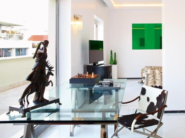 Grecotel Pallas Athena : photo 2 de la chambre suite - loft s