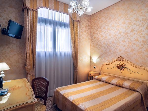Hotel Al Malcanton : photo 5 de la chambre chambre double ou lits jumeaux standard