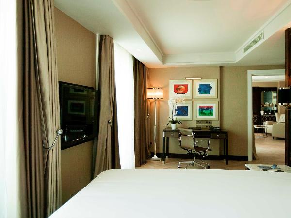 Radisson Blu Hotel Istanbul Pera : photo 8 de la chambre suite avec terrasse - vue sur corne d'or