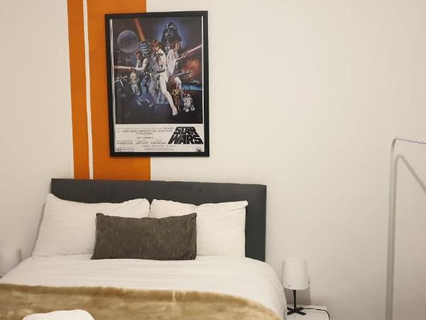 St Peter's Shared House : photo 8 de la chambre chambre double - vue sur jardin