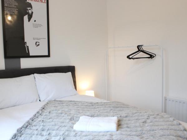 St Peter's Shared House : photo 7 de la chambre chambre double - vue sur jardin