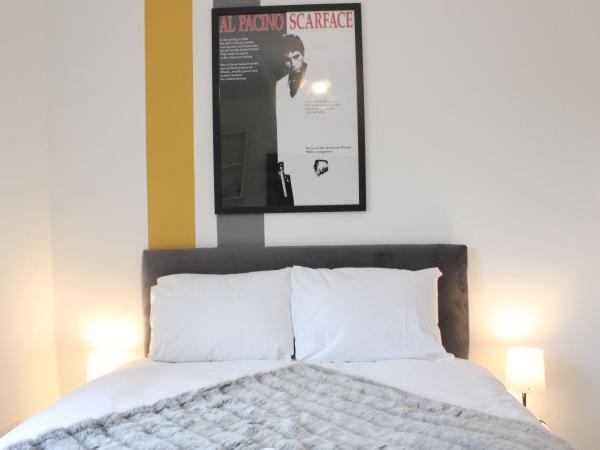 St Peter's Shared House : photo 4 de la chambre chambre double - vue sur jardin