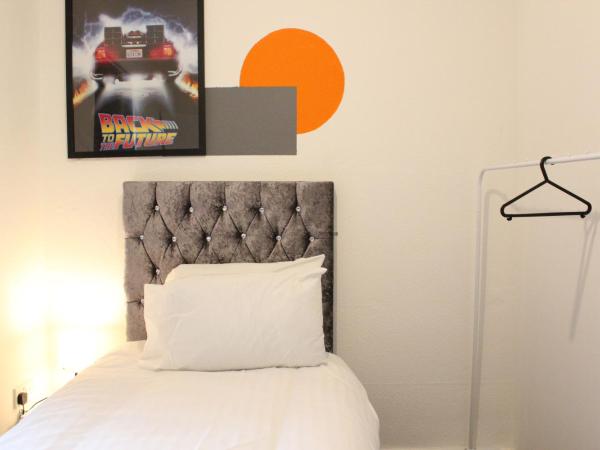 St Peter's Shared House : photo 2 de la chambre chambre simple standard avec salle de bains commune