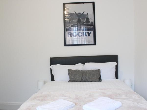 St Peter's Shared House : photo 3 de la chambre chambre double avec salle de bains commune