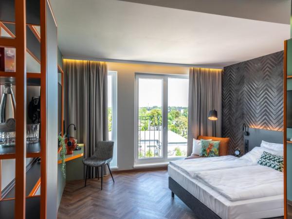 LOGINN Hotel Berlin Airport : photo 2 de la chambre chambre deluxe