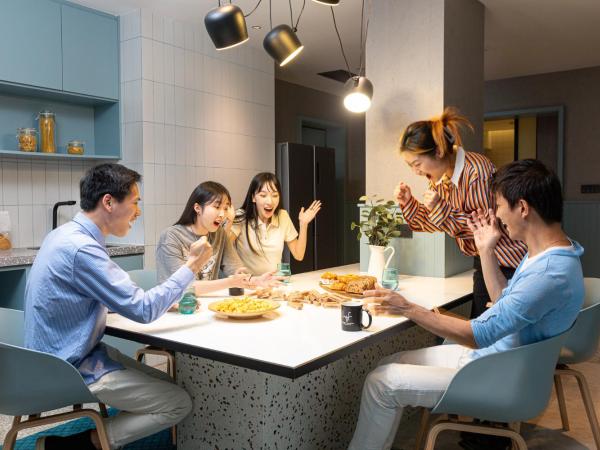 lyf by Ascott Hongqiao Shanghai NECC : photo 1 de la chambre all together