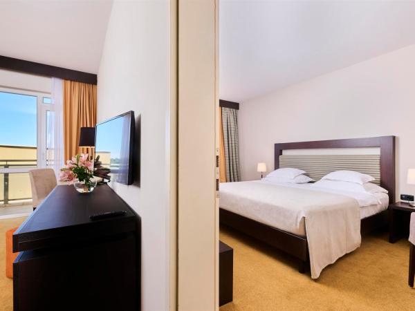Hotel Garden Istra Plava Laguna : photo 3 de la chambre suite avec balcon