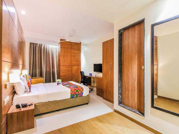 FabHotel RK International : photo 1 de la chambre chambre triple exécutive