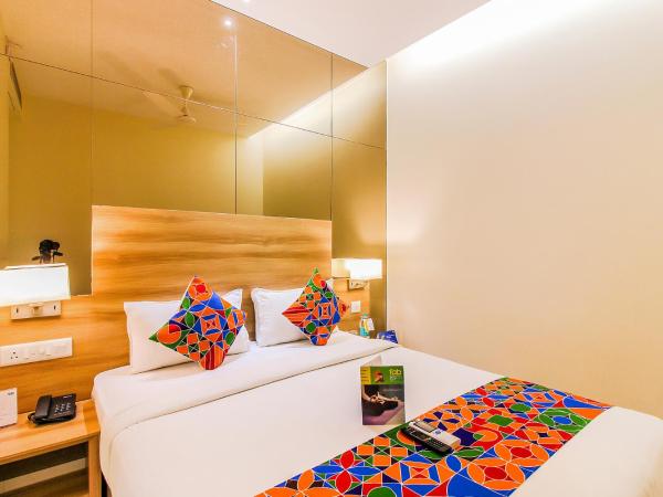 FabHotel RK International : photo 2 de la chambre chambre lit king-size supérieure