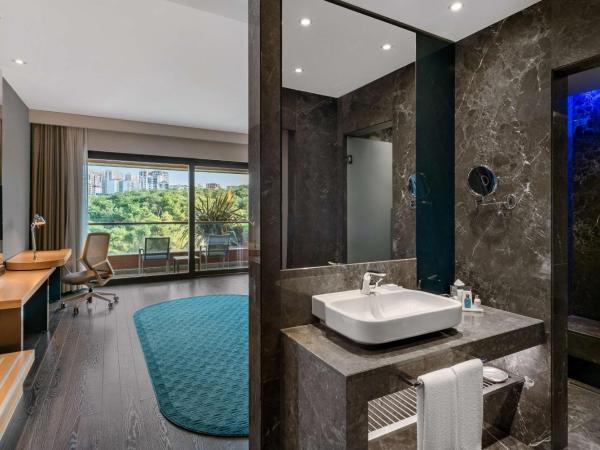 Radisson Blu Hotel & Spa, Istanbul Tuzla : photo 4 de la chambre chambre premium avec terrasse