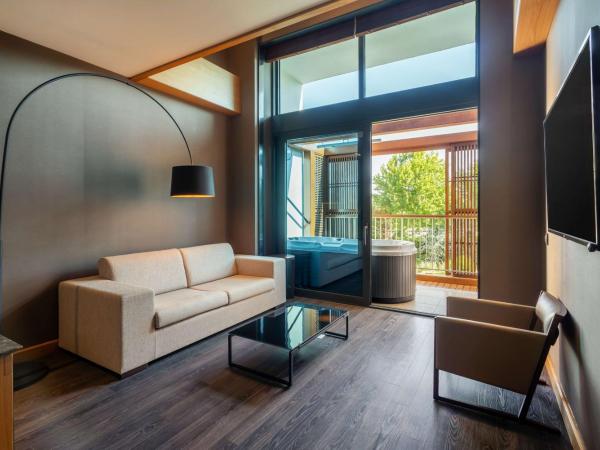 Radisson Blu Hotel & Spa, Istanbul Tuzla : photo 3 de la chambre suite loft avec jacuzzi