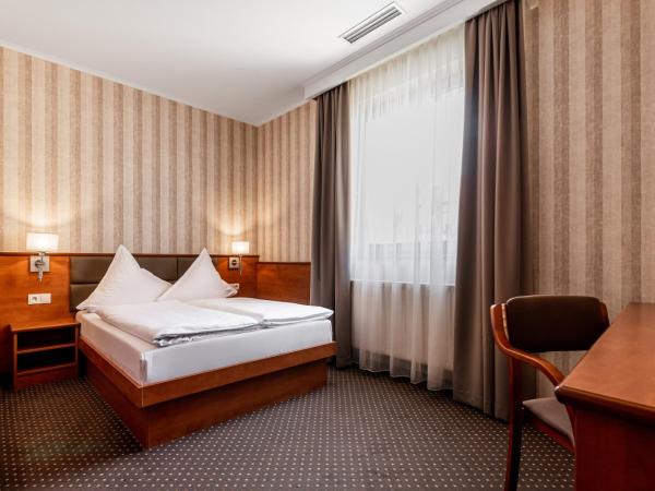 Premium Hotel Bacero Wrocław : photo 7 de la chambre chambre double