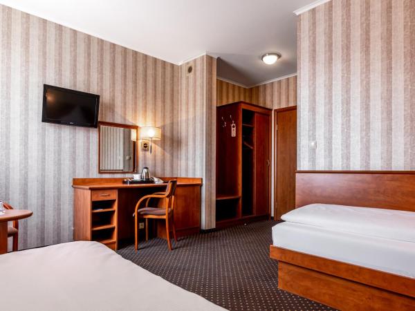 Premium Hotel Bacero Wrocław : photo 8 de la chambre chambre lits jumeaux