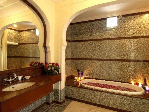 The Raj Palace (Small Luxury Hotels of the World) : photo 4 de la chambre chambre lits jumeaux supérieure