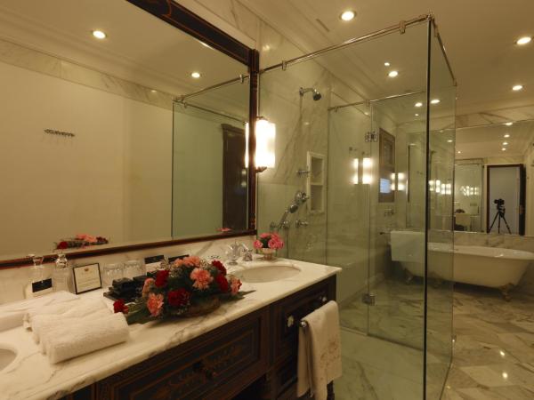 The Raj Palace (Small Luxury Hotels of the World) : photo 5 de la chambre chambre lits jumeaux supérieure