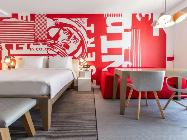 Radisson RED Brussels : photo 1 de la chambre suite junior