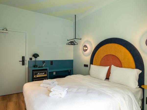 P6 Antwerp : photo 2 de la chambre chambre double deluxe avec baignoire