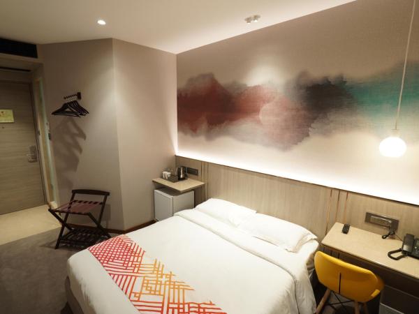 Ginger Mumbai, Goregaon : photo 3 de la chambre chambre occupation en journée - enregistrement et départ le même jour - 9h00 à 17h00