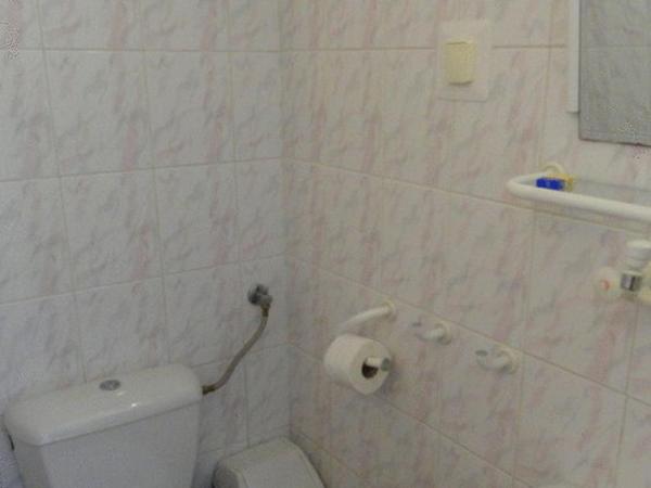 Strzeszynek - wypoczynek : photo 1 de la chambre chambre lits jumeaux