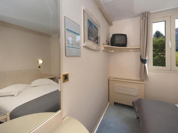 Hotel Gran Vista Plava Laguna : photo 4 de la chambre chambre simple Économique avec petit lit double - côté parc