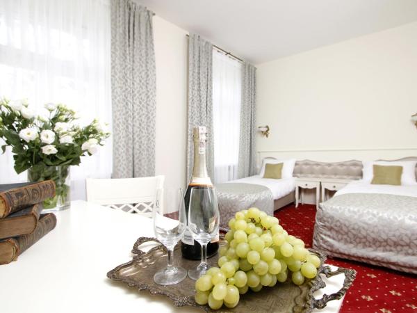 Lawendowy Dworek : photo 5 de la chambre chambre double - vue sur jardin