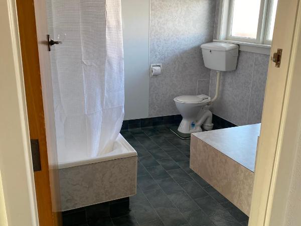 The Redwood Hotel : photo 1 de la chambre chambre familiale standard