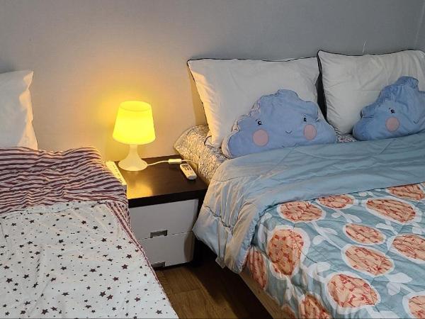 Appletree Guesthouse : photo 7 de la chambre chambre double ou lits jumeaux avec salle de bains commune