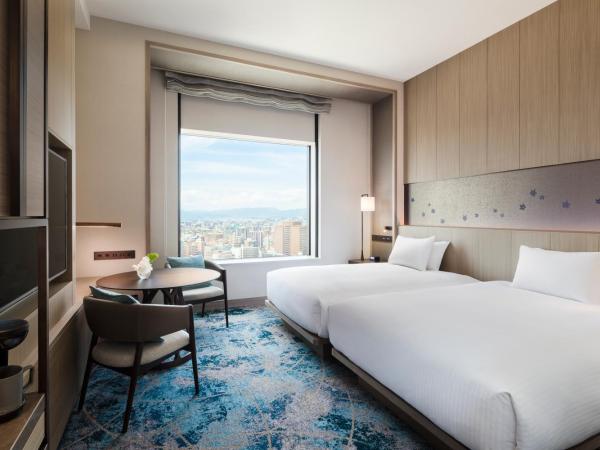 Hilton Hiroshima : photo 5 de la chambre chambre lits jumeaux exécutive - accès au salon