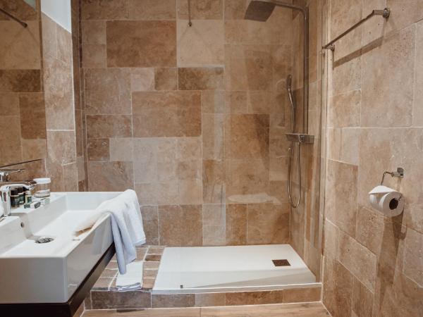 Le Manoir des Impressionnistes - Bord de Mer : photo 6 de la chambre chambre double - vue sur jardin