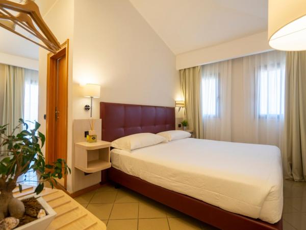 Hotel Ostuni : photo 1 de la chambre chambre triple confort