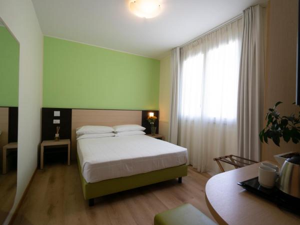 Hotel Ostuni : photo 1 de la chambre chambre double