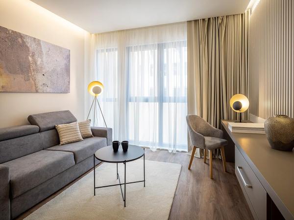 Aminess Khalani Hotel : photo 1 de la chambre chambre classique - vue sur hall