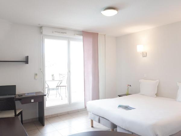 Zenitude Hôtel-Résidences Toulon Six Fours : photo 6 de la chambre studio standard