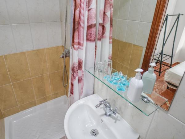 Hostal Nevot : photo 4 de la chambre chambre simple Économique