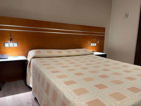 Motel Los Abedules : photo 7 de la chambre chambre lit queen-size 