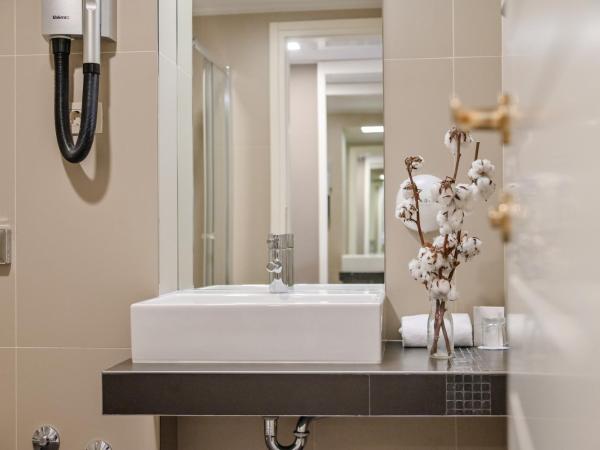 Hotel Laurus - Liburnia : photo 5 de la chambre chambre double ou lits jumeaux supérieure - vue sur mer