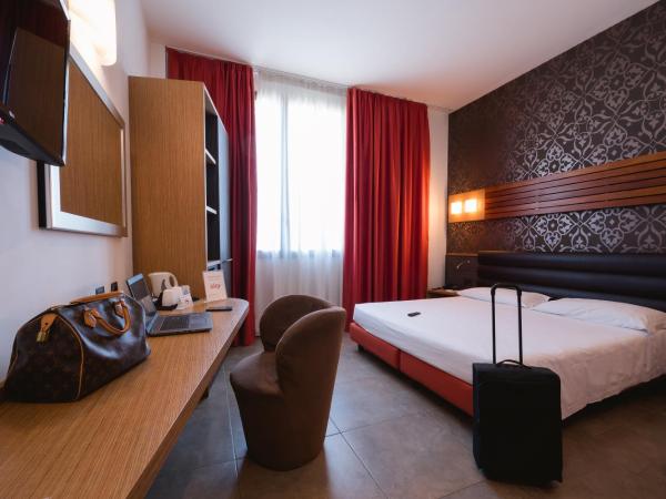 Hotel Cosmopolitan Bologna : photo 2 de la chambre chambre double ou lits jumeaux standard