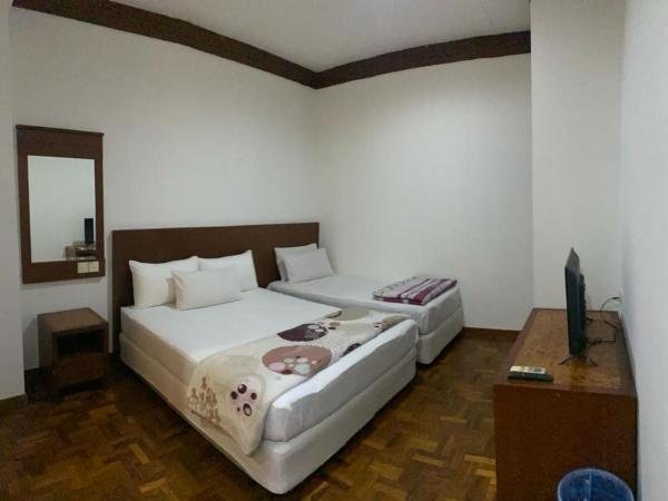 EE HOTEL Johor Jaya : photo 1 de la chambre chambre triple