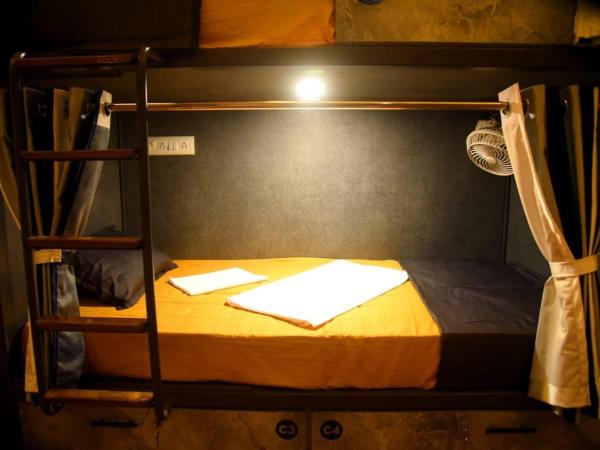 Charyana Backpackers : photo 5 de la chambre lit superposé dans dortoir pour femmes