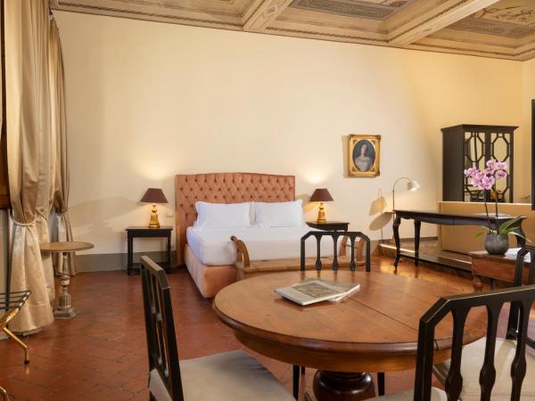 Palazzo Martellini Residenza d'epoca : photo 9 de la chambre suite