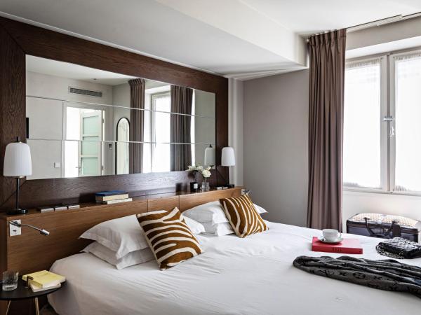 Holiday Inn Paris Elysées, an IHG Hotel : photo 2 de la chambre chambre lit king-size premium