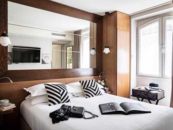 Holiday Inn Paris Palais de l'Elysée, an IHG Hotel : photo 1 de la chambre chambre lit king-size standard