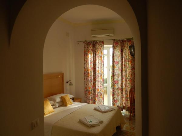 Hotel Europa : photo 9 de la chambre chambre double confort