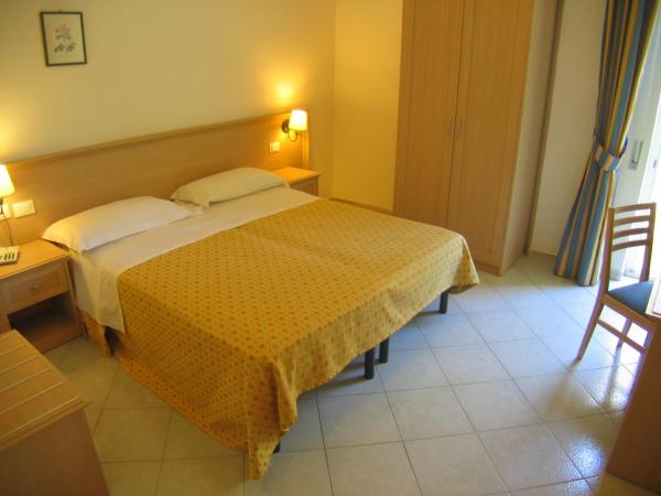 Hotel Europa : photo 4 de la chambre chambre double occupation simple (1 adulte)