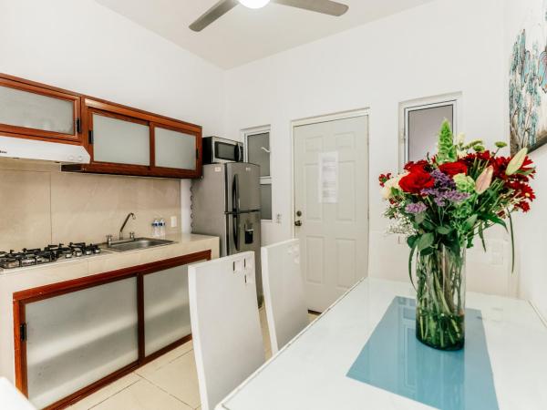 Loft Hotel Malecón Vallarta : photo 1 de la chambre suite avec balcon