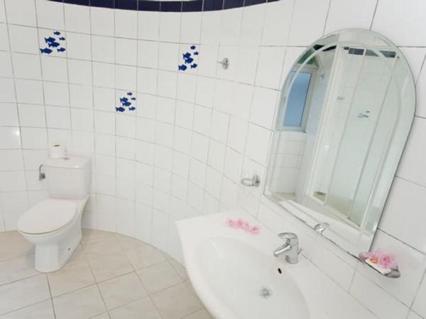 Gold Beach Resort : photo 1 de la chambre chambre triple