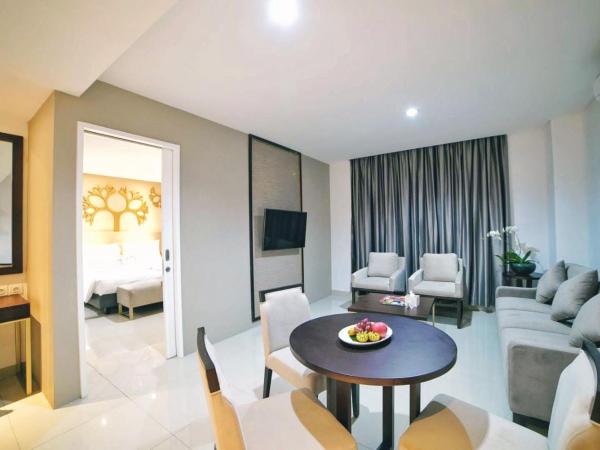 PALM PARK Hotel Surabaya : photo 6 de la chambre suite familiale