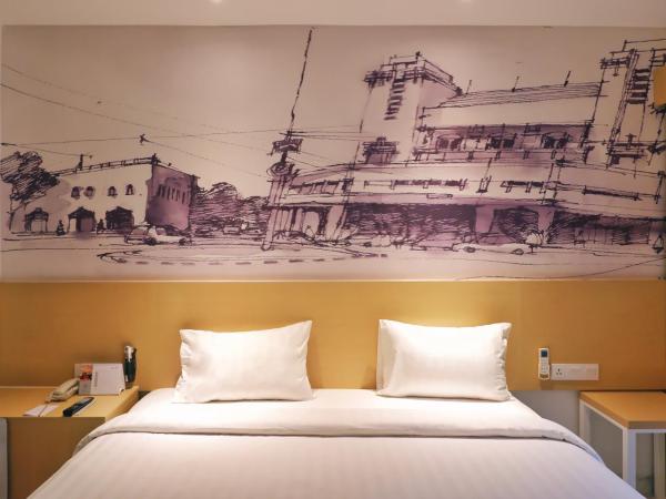 PALM PARK Hotel Surabaya : photo 2 de la chambre chambre lit king-size deluxe